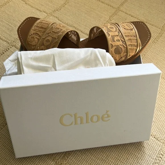 Chloé Brown Lace Logo Slide Sandals - Picture 2 of 7